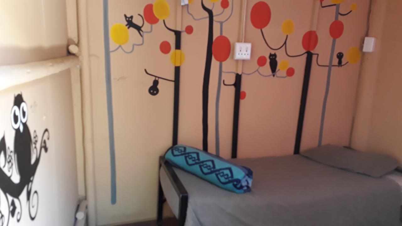 Paljas Backpackers Hotel Potchefstroom Exterior photo