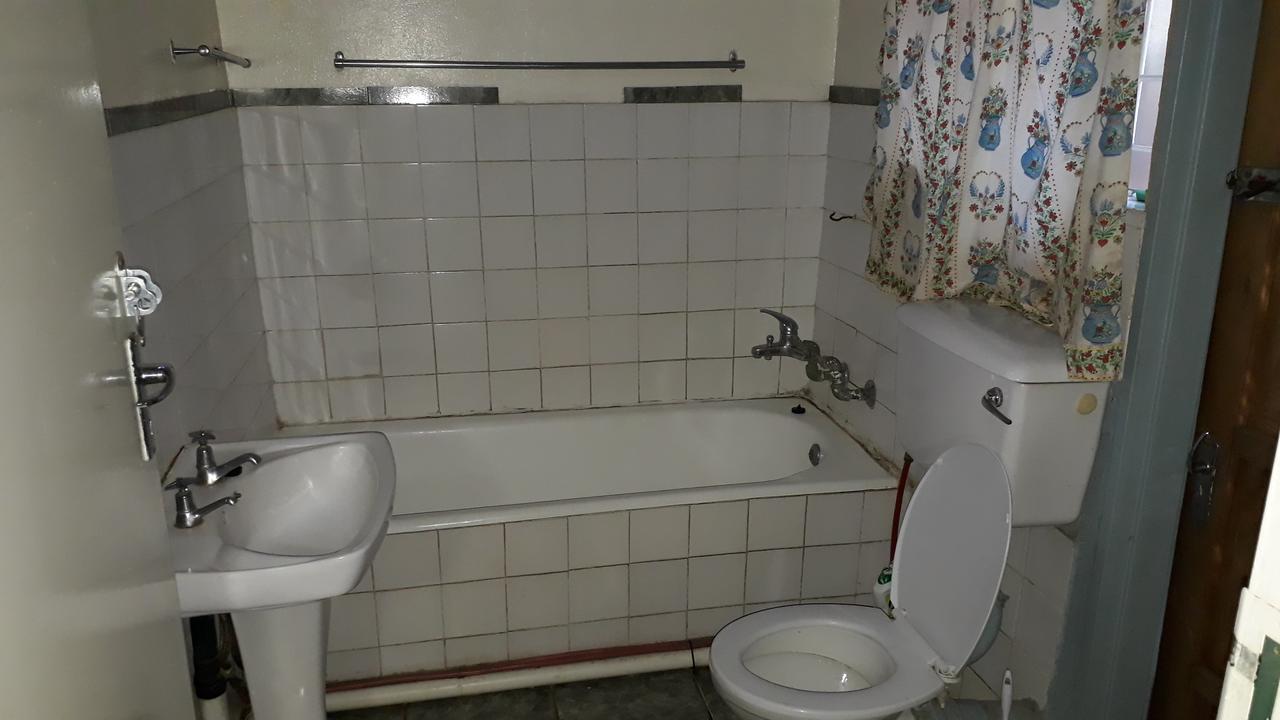 Paljas Backpackers Hotel Potchefstroom Exterior photo