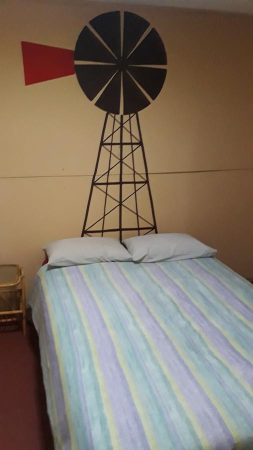 Paljas Backpackers Hotel Potchefstroom Exterior photo